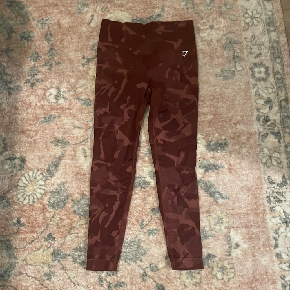 Gym shark leggings